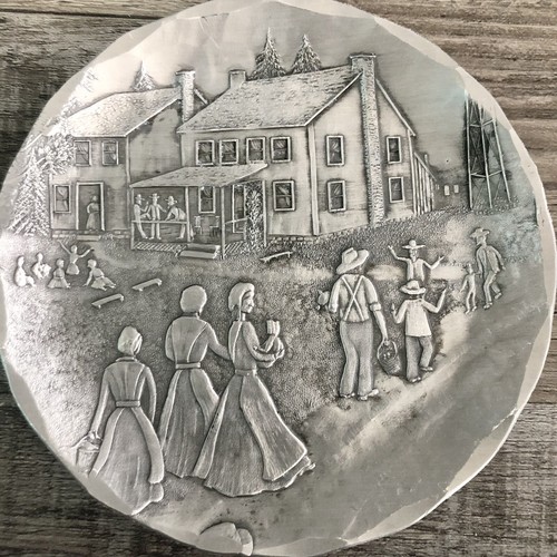 Wendell August Forge Amish Farm Community 4.5" Hammered Aluminum Tray Decor - Picture 2 of 4