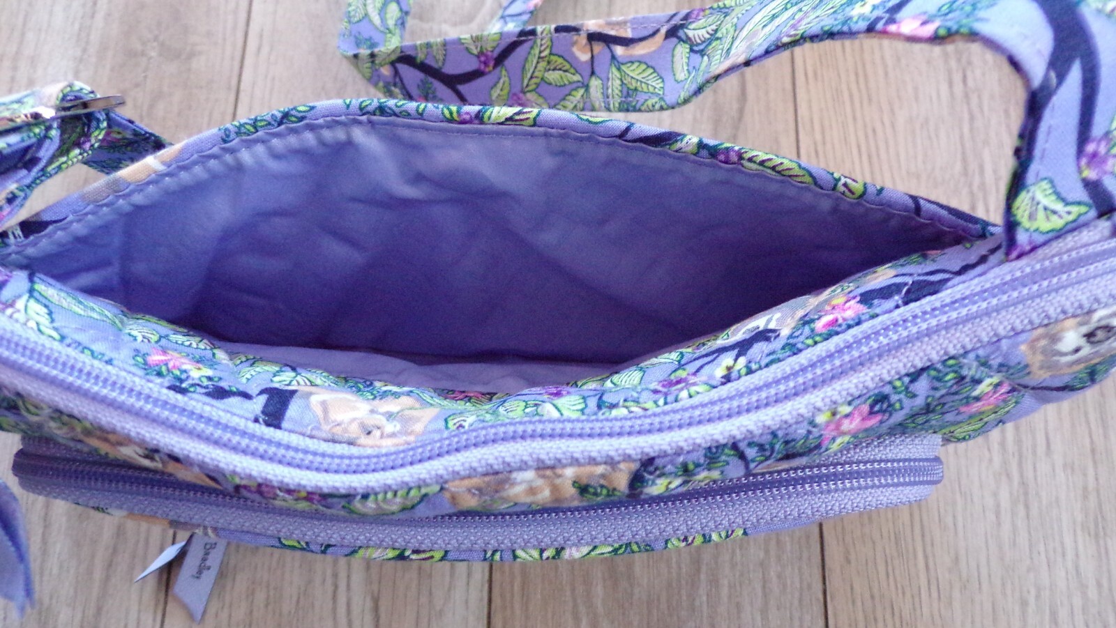 NWT NEW VERA BRADLEY RFID LITTLE HIPSTER HANGING AROUND SLOTH PURPLE