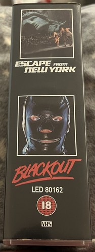 ESCAPE FROM NEW YORK BLACKOUT VIDEO VHS RARE SCI FI HORROR JOHN CARPENTER - Foto 3 di 3