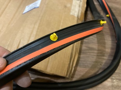 Ford C-max Mk2 RH Rear Door Weatherstrip Seal Genuine OEM 1781645 