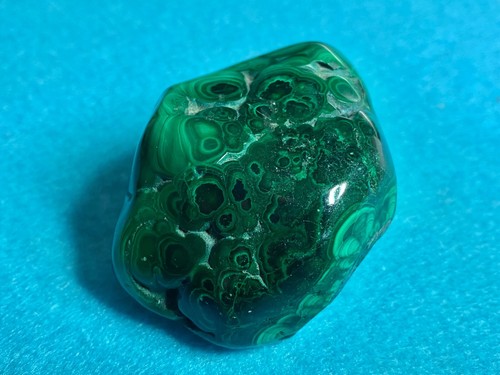 Small Lump of Polished Malachite Rock - Picture 18 of 20