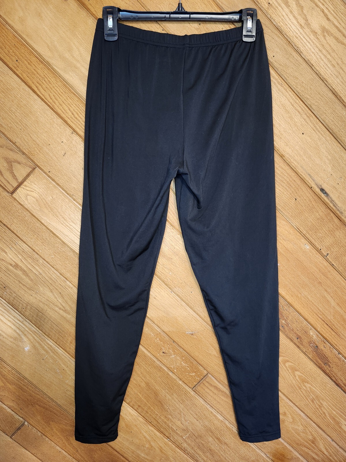 Vicherub solid black ultra soft medium leggings - image 6