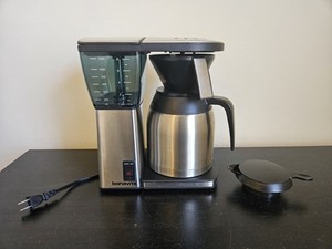 Bonavita Connoisseur BV1800TH Coffee Maker 8-Cup Coffee Maker