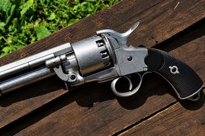 【新品未開封】マドンナ レコード REVOLVER 2LP Non-Firing Denix Replica 1855 LeMat Revolver - Westworld - Firefly