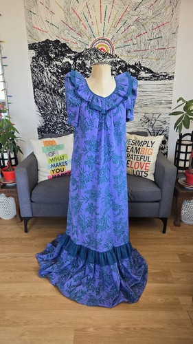 Vtg HILO HATTIE Hawaiian Ruffle Mu'u Mu'u Dress Long Maxi Floral sz M/L
