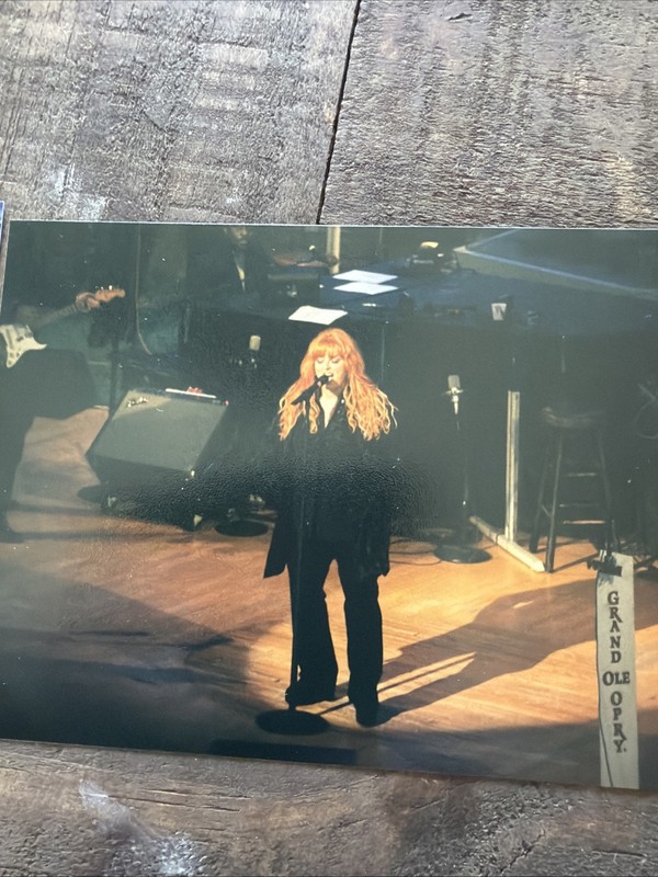 Wynonna Judd Collections The Grand ole Opry. Standing On That Circle.