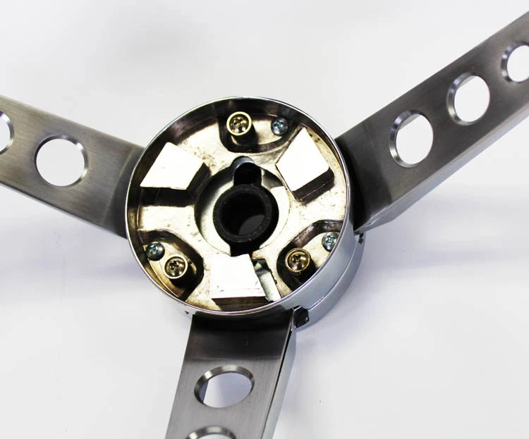 Nuevo volante Ford Mustang 1967 Deluxe madera estilo original con cuello anular Foto 2 de 4