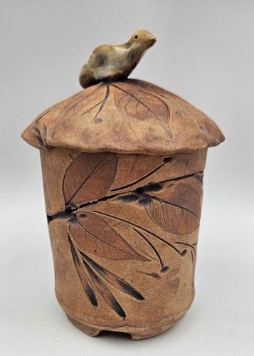 Studio Art Pottery Jar Etched Leaves Bird Finial Lined Signed By Artist Zq