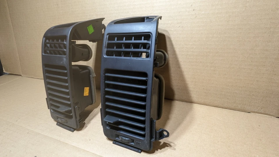 Nissan Titan Armada 2004-2009 salpicadero izquierdo derecho ventilaciones de aire OEM Foto 3 de 4