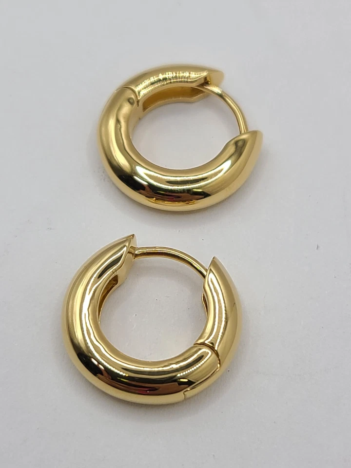 Auténticos Pendientes Argolla Redondos PANDORA Essence Chapados en Oro 14K 263320C00 Foto 3 de 4
