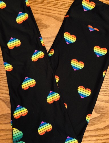 LuLaRoe Rainbow Heart OS St Patrick's 