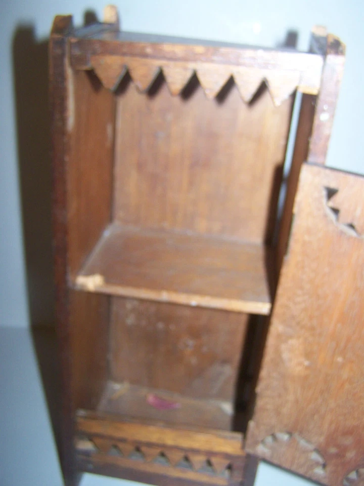 Armario pequeño de madera Paul Fouillen QUIMPER Foto 2 de 4