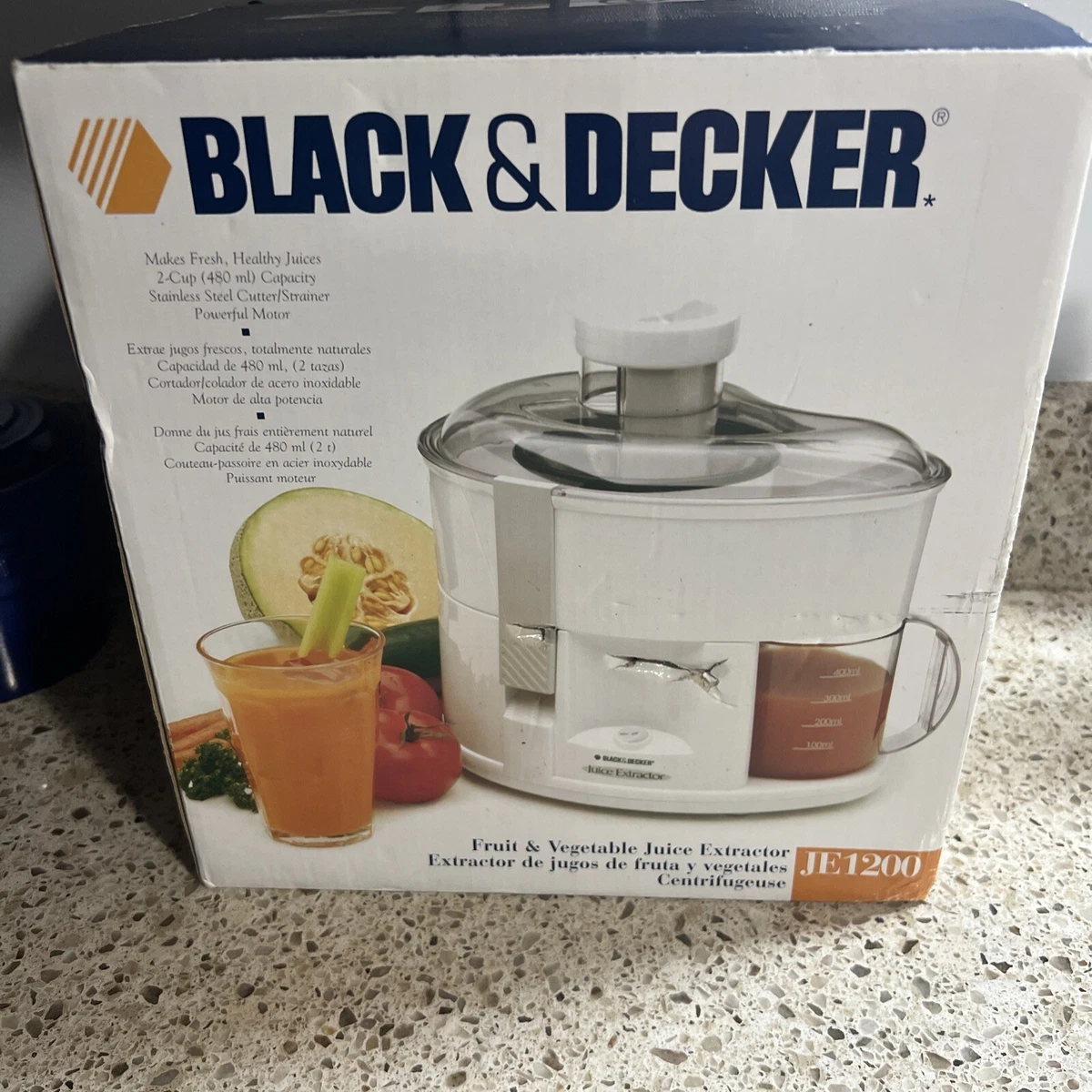 Black + Decker Fruit and Vegetable Juice Extractor 