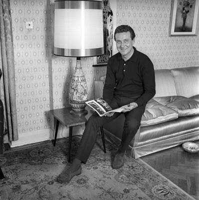 Actor Patrick McNee seen here at home 1960 OLD PHOTO 6