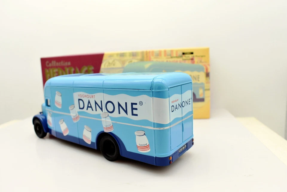 Modellino Camion 1:50 Bernard type 110 fourgon DANONE Corgi diecast modellismo - Immagine 4 di 4