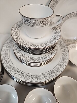 Noritake Eminence 6905 DINNER SET JAPAN CHINA 30 PCS SERVICE FOR 6