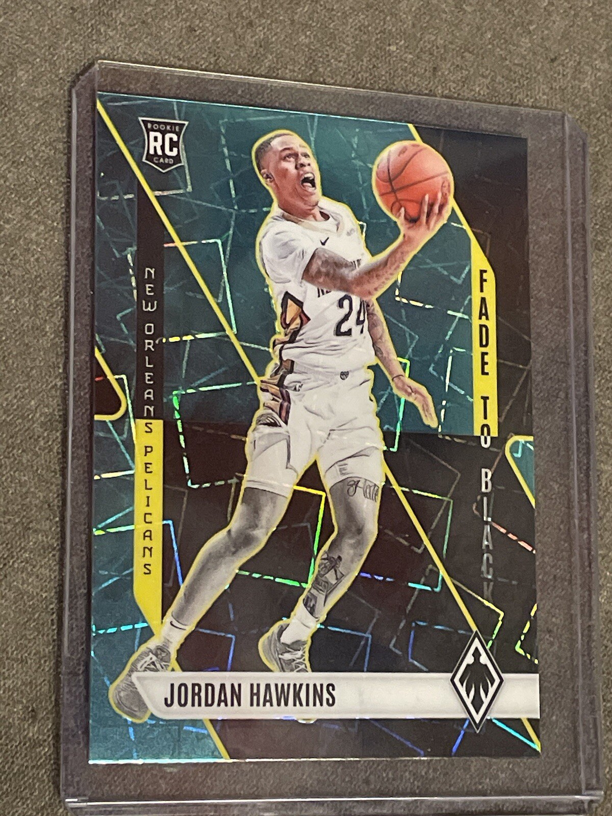 2023-24 Panini Phoenix - Jordan Hawkins #24 Fade to Black Teal Lazer (RC)