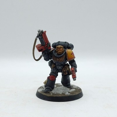 Warhammer 40k: Space Marines Space Wolves Dark Imperium Lieutenant (AZ200)