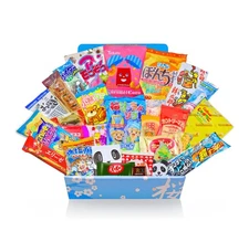NEW! 30 PIECE JAPANESE SNACKS & CANDY SET Japanese Snacks Sweets Gift Box