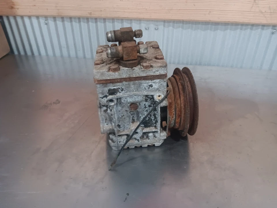 77 Datsun 620 OEM l20b compresor de CA no probado, no bloqueado. Foto 3 de 4