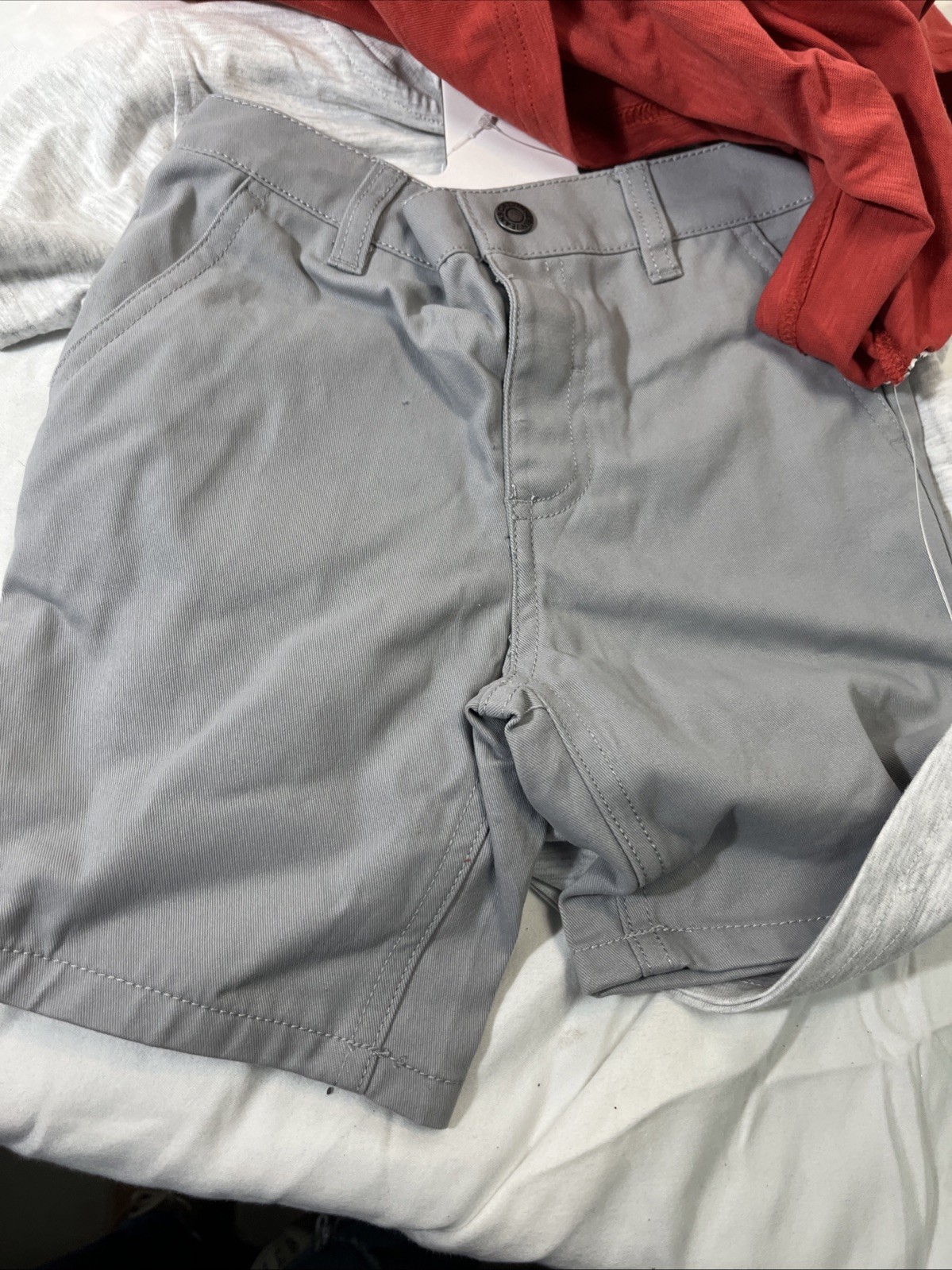 NEW WITHTAGS CALVIN KLEIN BOYS THREE PIECE OUTFIT SIZE 4 T thumbnail 5