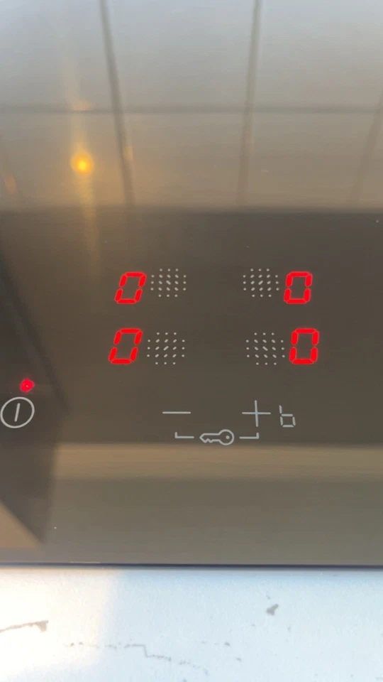 Neff T36CA50X1U 60cm 4-Zone Built-In Induction Hob, Black - Image 2 of 4