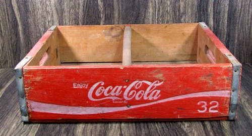 1976 Coca-Cola 32oz Wooden Coke Bottle Crate Metal Straps Temple,TX Mfg Co. VTG