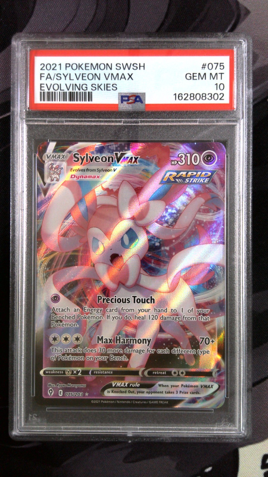 Sylveon VMAX #75/203 - 2021 Pokemon Evolving Skies EN PSA 10 Gem Mint