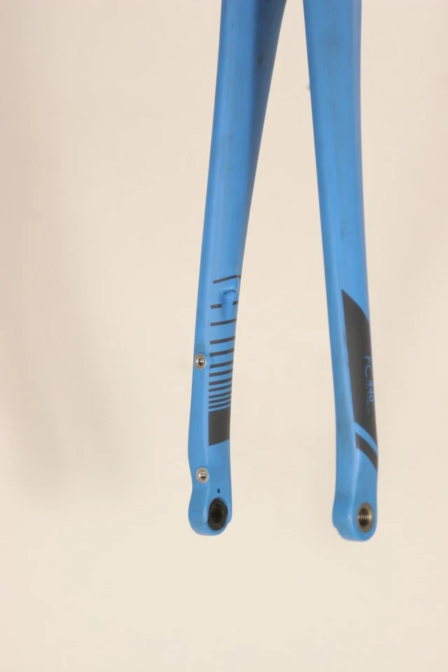 Horquilla de carbono Fuji FC-440 700c freno de disco cónico x 200 mm eje pasante sin rosca FKC72 Foto 3 de 3