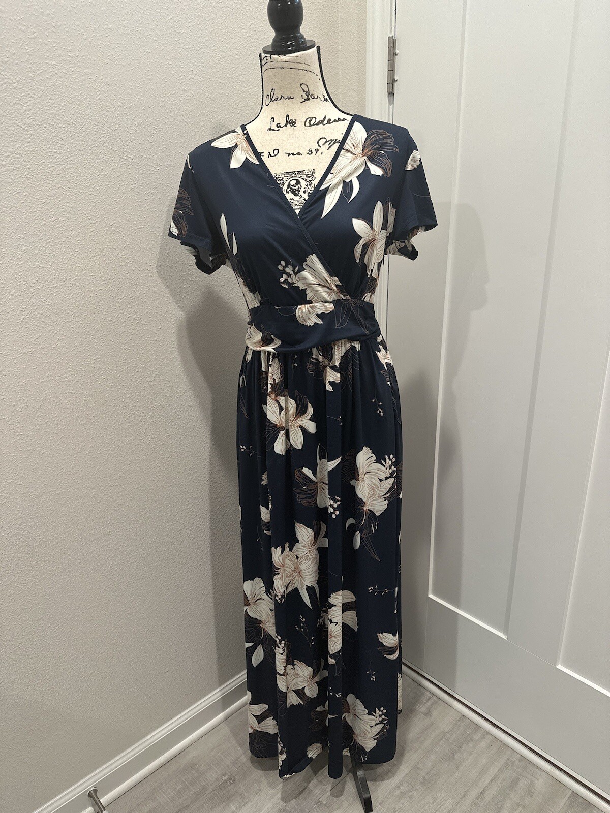 OUGES Dress Navy Blue Large Pre-owned - image 1