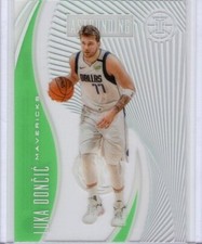 LUKA DONCIC SSP EMERALD CLEAR ACTETATE ASTOUNDING 2019-20 PANINI ILLUSIONS NO.13