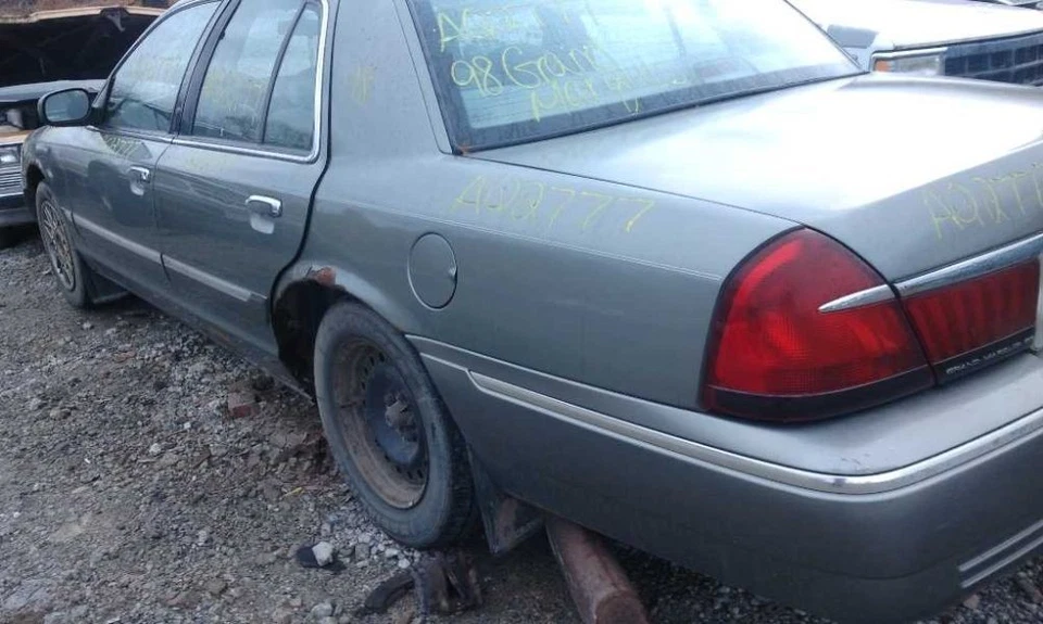 Automatic Transmission Excluding Police Package Fits 98 CROWN VICTORIA 1202029 Foto 2 de 4