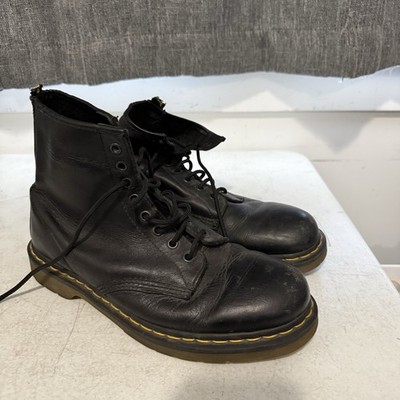 Dr. Martens perfect condition Mens 10 shoe s-l400.jpg main image 2