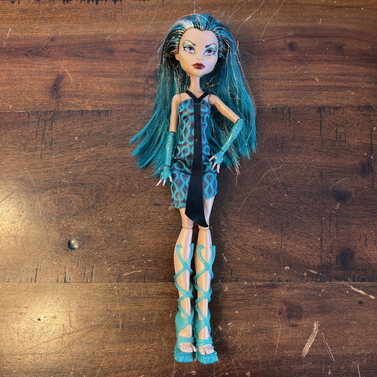 Monster High Boo York Nefera De Nile City Schemes Doll MATTEL