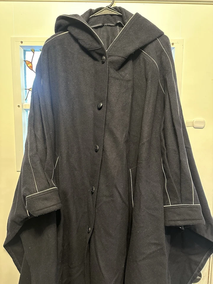 复古 LodenFrey 慕尼黑角海军白色管道羊毛蝙蝠翼外套德国尺寸 38 — 第 2/4 张图片