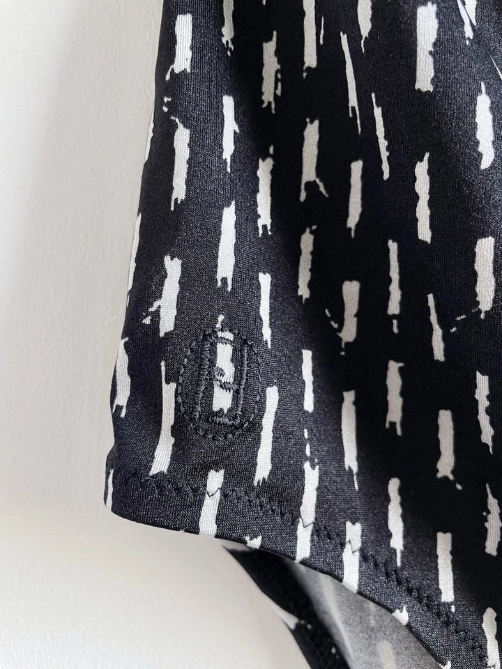 Maiô Fendi XS IT44 preto branco peça única lycra vintage anos 90 recorte pescoço halter - Imagem 4 de 4