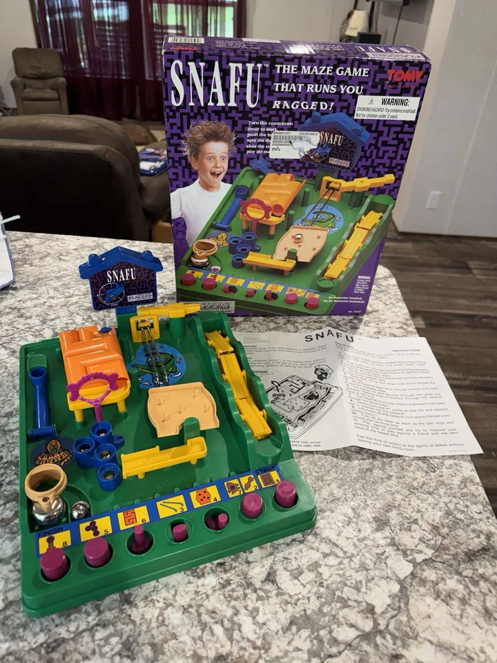 VINTAGE Snafu Tomy Screwball Scramble Run Yourself Ragged Marble Maze - Image 2 of 4