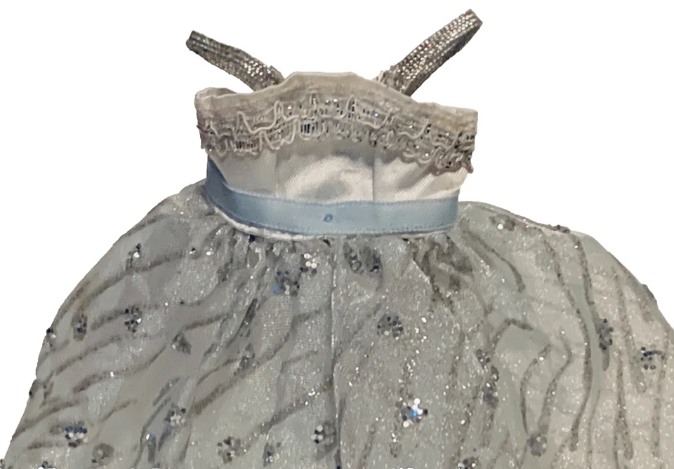 ¿Se adapta vintage a Barbie? Muñeca Sindy Takara Blanco Plata Azul Clon Vestido Moda! Foto 2 de 4