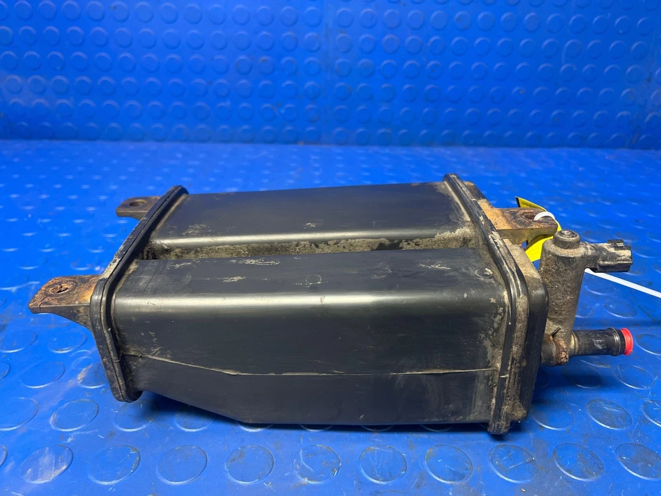 Conjunto de bote de carbón de vapor de combustible Nissan Frontier 2001-2004 OEM 149505S601 Foto 2 de 4