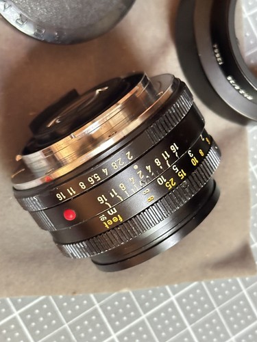 Leica Summicron-R 50mm F/2 Lens 3-Cam For R Mount With Hood - Picture 4 of 12