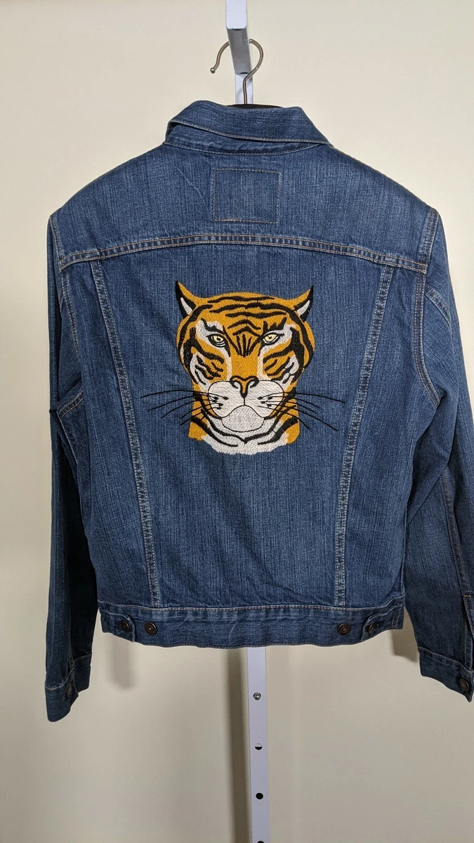 LVC Type 3 Denim Trucker Jacket Tiger Embroidery 40 Levi's Vintage Clothing