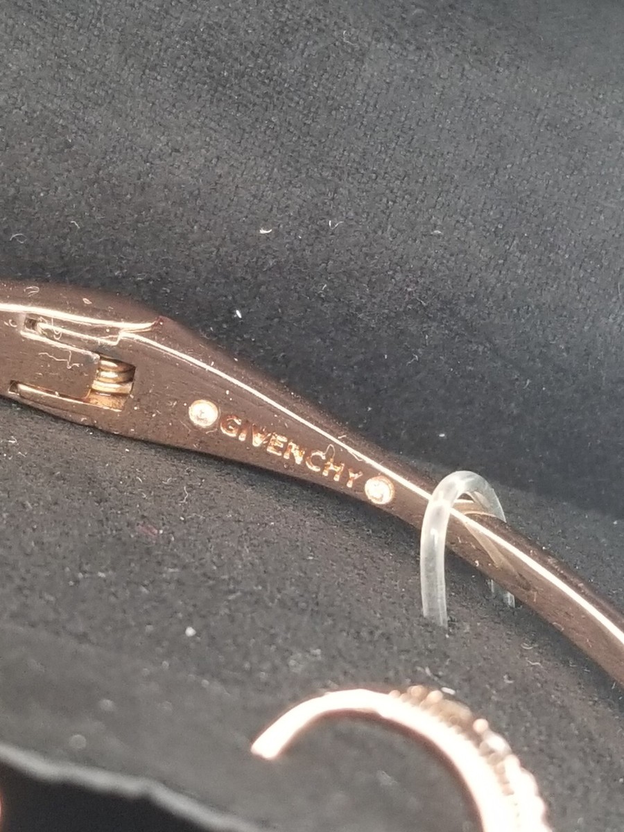 GIVENCHY U LOCK EARRINGSレディース ブレスレットブラック 1.jpg