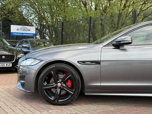 2018 Jaguar XF 2.0d R-Sport Auto Euro 6 (s/s) 4dr SALOON Diesel Automatic - Picture 18 of 20