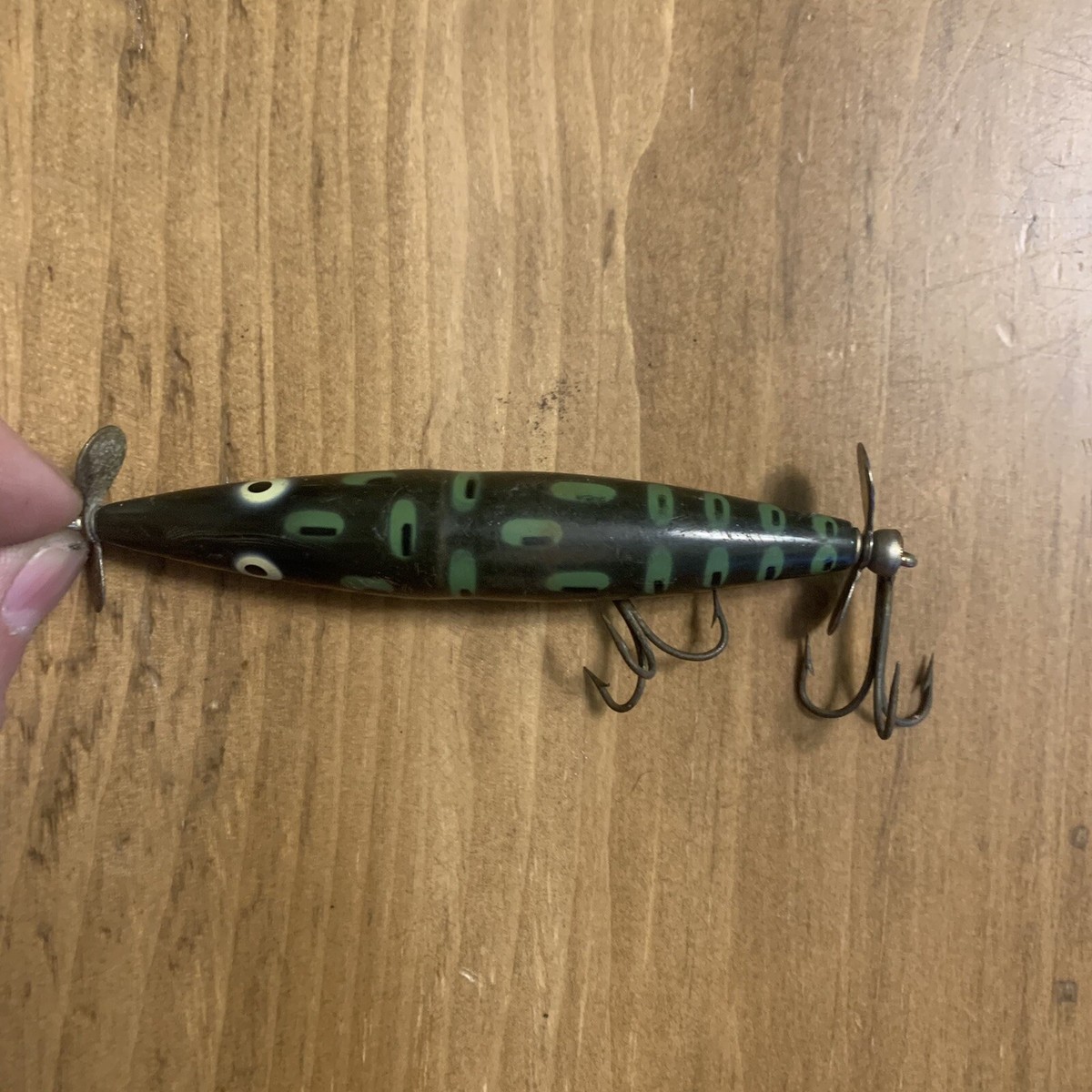 ヘドン　HEDDON ダーデブル　thindevle USA ABU Vintage Heddon Dying Flutter Fishing Lure In Rare Frog Color