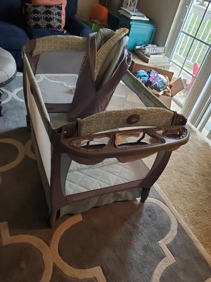 graco pack n play playard with cuddle cove seat