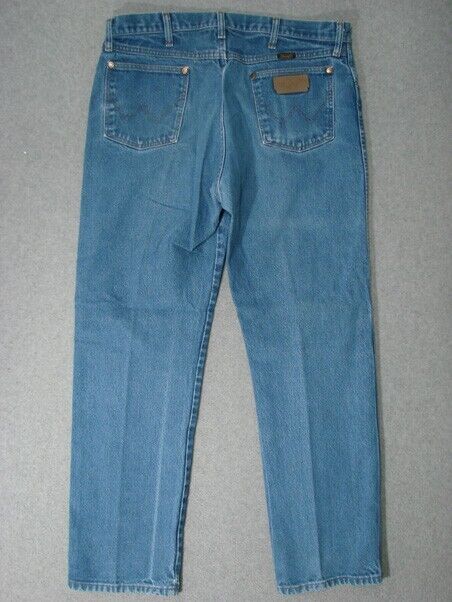TG09413 USA **WRANGLER** 13MWZ STRAIGHT LEG JEANS 36x31 (msr TG09413 USA **WRANGLER** 13MWZ STRAIGHT LEG JEANS 36x31 (msr
