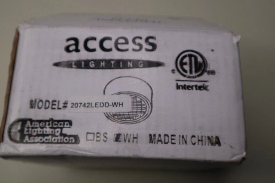 Access Lighting 20742LEDD-WH Ares luz de techo blanca de montaje empotrado Foto 3 de 4