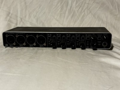 Behringer U-Phoria UMC404HD Audio Interface