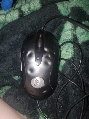 Logitech MX518 Wired Optical Gaming Mouse
