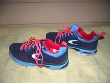 DITA SUPREME...SIZE 7 1/2 WOMEN'S...HOCKEY CLEATS...NICE!